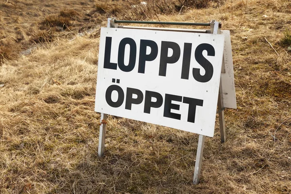 Schild Mit Text Schwedischer Sprache Informiert Darüber Dass Der Flohmarkt — Stockfoto