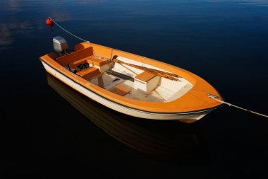Motorlu tekne