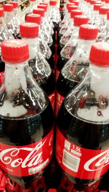 Şişe Coca-Cola ile