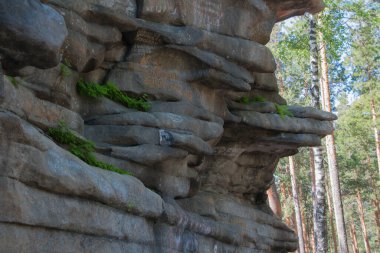 Ural. Şeytanın Tepesi. Kayalar