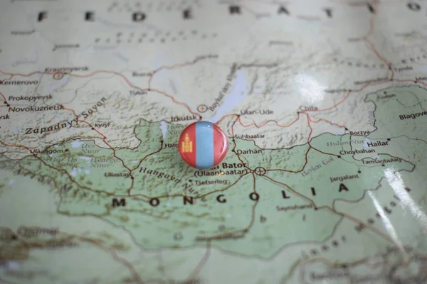 Die Flagge der Mongolei auf der Karte — Stockfoto