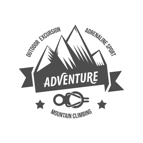 Vintage horské explorer popisky odznak nebo logo — Stockový vektor