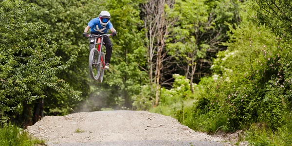 Downhill Bike rit Mtb — Stockfoto