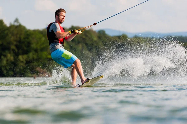 Wakeboard Desporto aquático — Fotografia de Stock