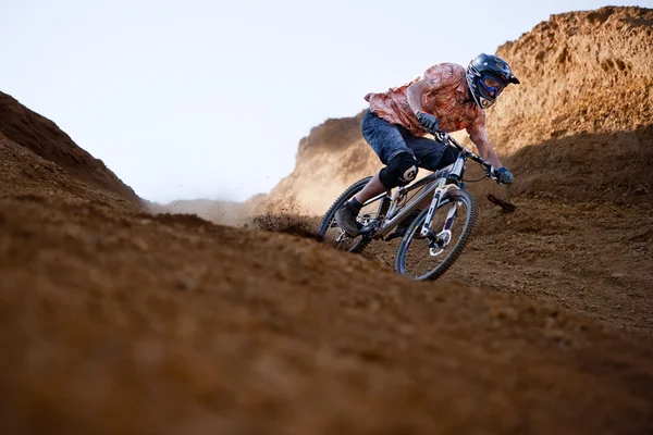Mountainbiker Desert Bike Downhill Sand — Stock Photo, Image