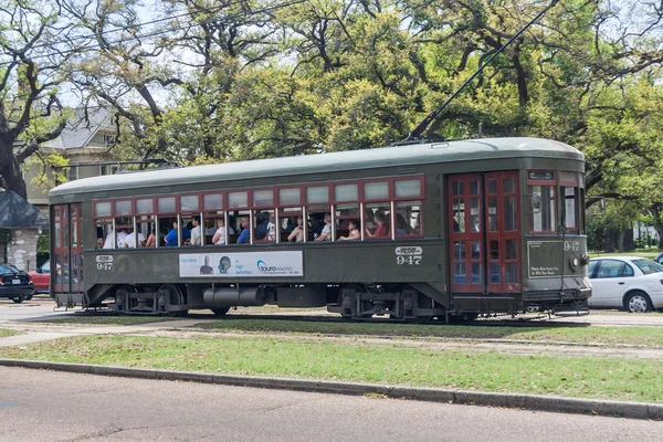 New Orleans, LA / USA - circa March 2009: Municipal tram in New Orleans, Louisiana — стоковое фото