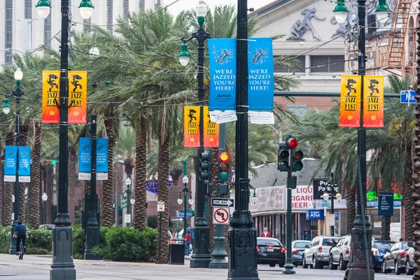 Nueva Orleans, LA / USA - circa Marzo 2009: Canal Street en Nueva Orleans, Louisiana — Foto de Stock