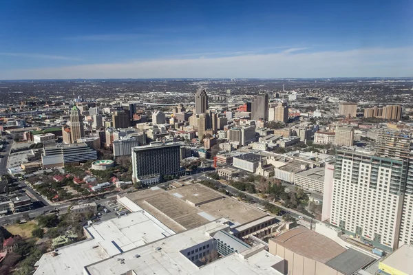 San Antonio, TX / EUA - por volta de fevereiro de 2016: Downtown San Antonio, Texas como visto da Torre das Américas — Fotografia de Stock