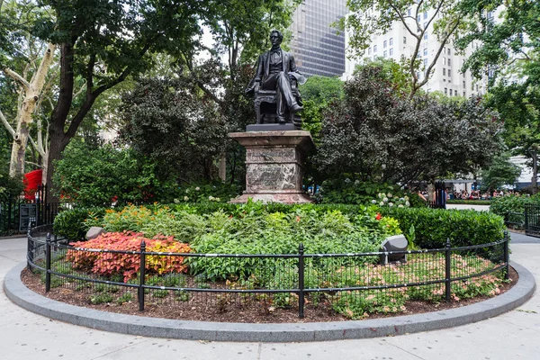 New York City, NY / USA - circa July 2015: William Seward Statue in Madison Square Park, New York — стоковое фото