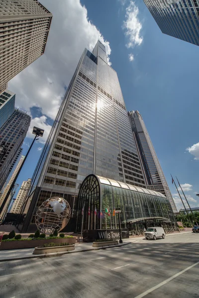 Chicago, Il, Verenigde Staten - circa juli 2015: Willis Tower, ook bekend als Sears Tower in Downtown Chicago, Illinois — Stockfoto