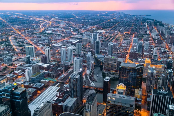 Chicago, IL / USA - circa Julio 2015: Vista del centro de Chicago desde Willis Tower — Foto de Stock