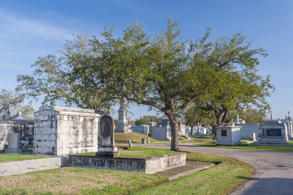 Classical colonial French cemetery in New Orleans,  Louisiana — Stock Photo, Image