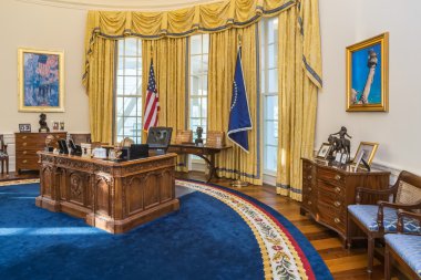 Little Rock, Ar/ABD - Şubat 2016 yaklaşık: Beyaz Saray'nın Oval Office William J. Clinton başkanlık Merkezi ve Kütüphane Little Rock, Arkansas kopyası