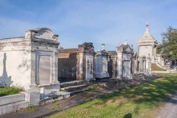 Classical colonial French cemetery in New Orleans,  Louisiana — Stock Photo, Image