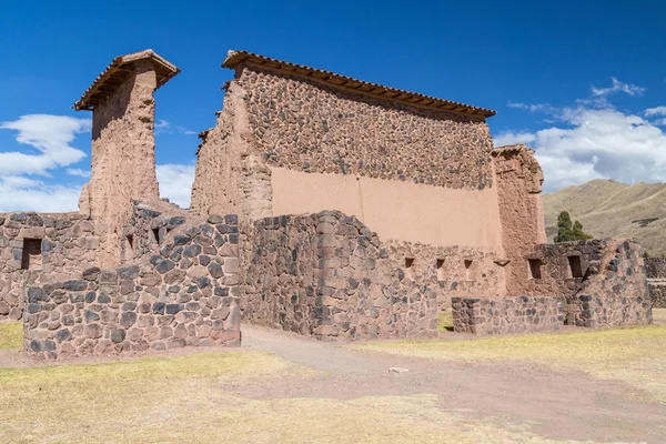 Ruinas de Raqch 'i, Raqchi o Templo de Wiracocha cerca de Cusco, Perú — Foto de Stock