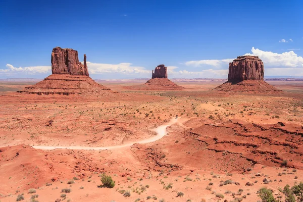 Vista do Monument Valley in Navajo Nation Reservas entre Utah e Arizona — Fotografia de Stock