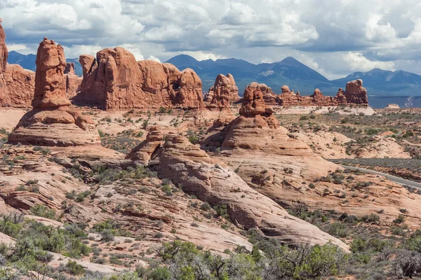 Scenic highway between Petrified Dunes and Fiery Furnace at Arches National Park, Utah,  USA — Stock Photo, Image