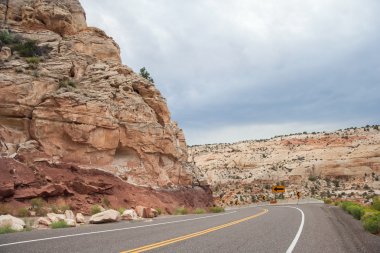 Escalante Ulusal Anıtı, Utah, Amerika Grand merdiven aracılığıyla çalışan karayolu