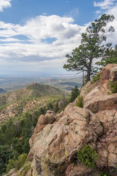 Vista de Santa Fe, Nuevo México desde la Montaña Atalaya — Foto de Stock