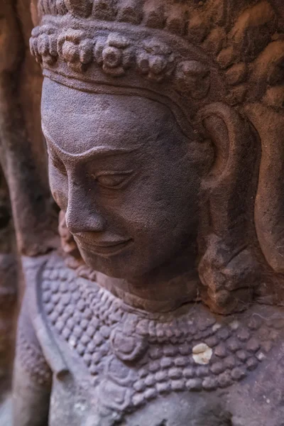 Cüzzamlı Kral Teras, Angkor Thom şehirde yer bas-reliefs