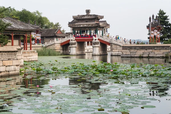 Beijing, China - circa September 2015: Bridge on Kunming Lake of Summer Palace,  Beijing — Stock Fotó