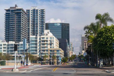 San Diego, Ca/Amerika Birleşik Devletleri - 01 12 2015: Bina, San Diego şehir merkezinde, kül sokak