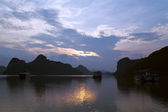 Картина, постер, плакат, фотообои "sunrise in halong bay, vietnam", артикул 93553924