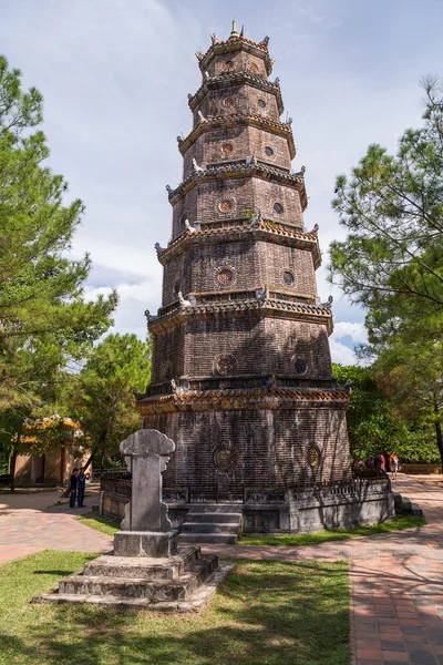 Pagoda Thien Mu en Hue, Vietnam — Foto de Stock