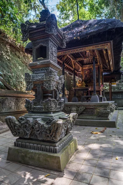 Balijšitna – chrám v Ubud Sacred Monkey Forest na Bali — Stock fotografie