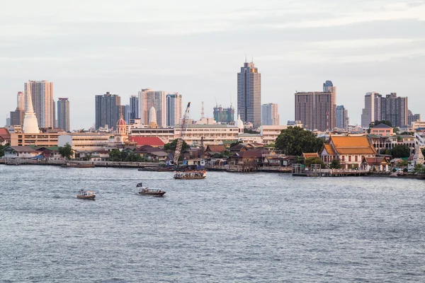 Bangkok, Thailand - circa September 2015: View of Chao Phraya River and Southern Bangkok,  Thailand — Stock Fotó