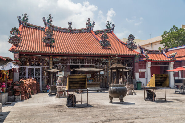 Джорджтаун, Пенанг / Малайзия - октябрь 2015 года: Китайский буддийский храм Куан Инь в Джорджтауне, Пенанг, Малайзия
