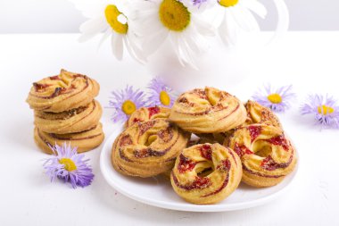 kurabiye ve çiçekler