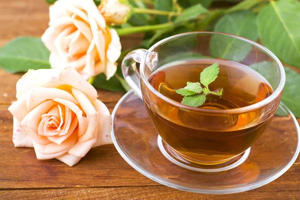 Tea and mint — Stock Photo, Image