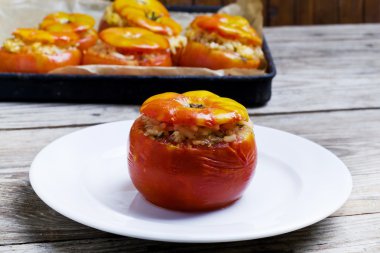 doldurulmuş domates