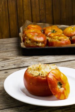 doldurulmuş domates