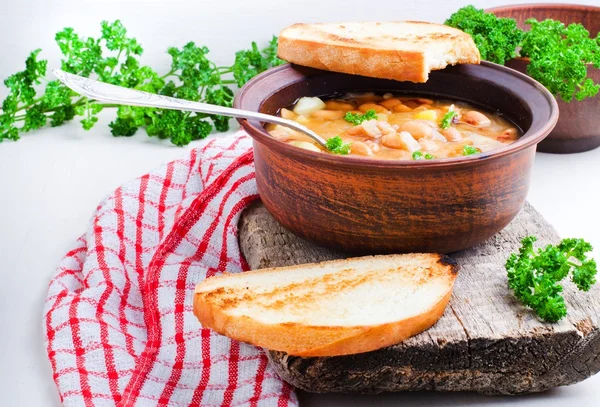 Soupe aux haricots et légumes — Photo