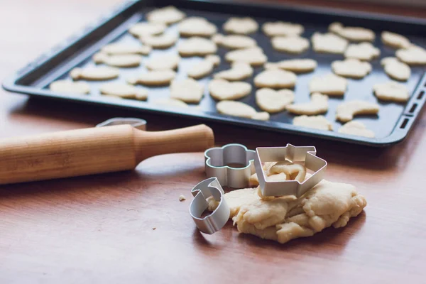 Cozinhar Biscoitos Caseiros Massa Cortadores Biscoitos Conceito Comida Caseira Isolamento — Fotografia de Stock