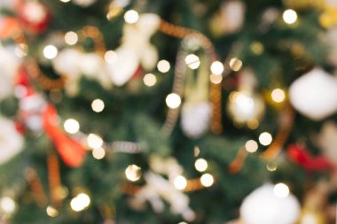Soyut Bokeh Işıklı Noel arkaplanı. Bulanık odak noktası bokeh, Yeni yıl 2022