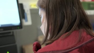 Bir salgın ve virüs sırasında mallar için temassız ödeme