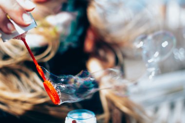 Kabarcık sopa Rüzgar