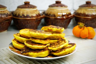 Plaka üzerinde kabak krep