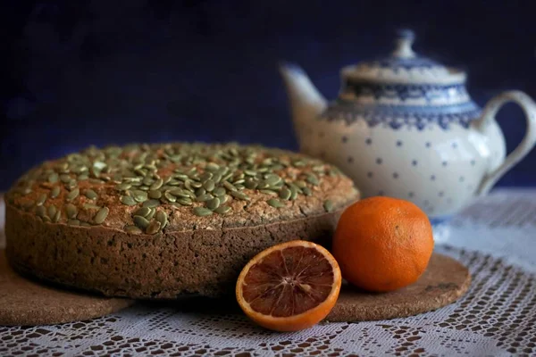 Homemade Bread Oranges Porcelain Teapot — Stock Photo, Image