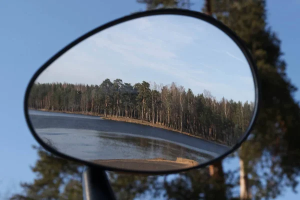 Reflektion Landskapet Cykelspegeln — Stockfoto