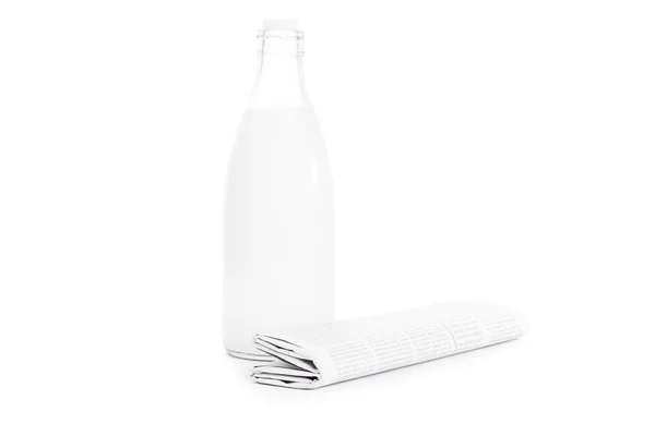 Melk en krant — Stockfoto