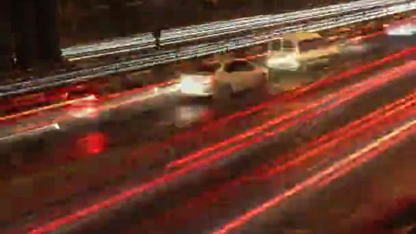 Nacht verkeer timelapse. — Stockvideo