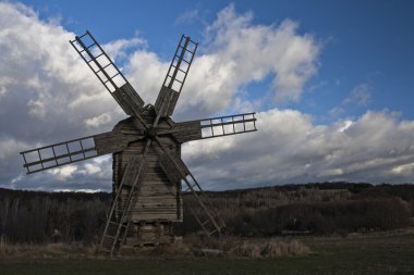 eski ahşap fırıldak