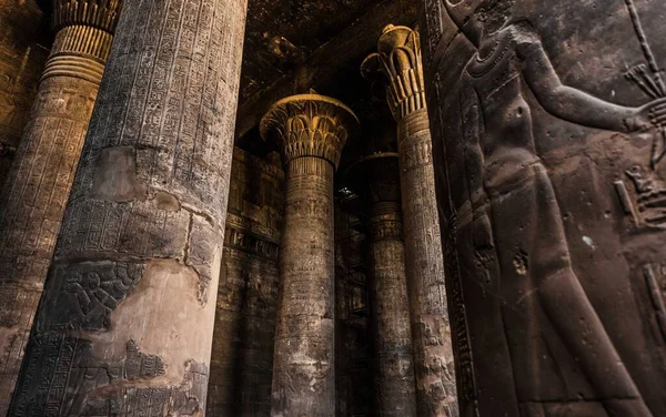 Säulen Und Hieroglyphen Tempel Von Khnum Esna — Stockfoto
