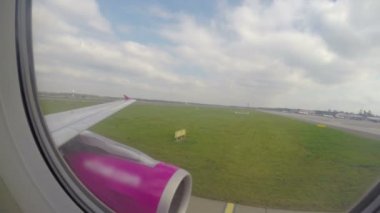 Uçak içinde yolcu görünümü