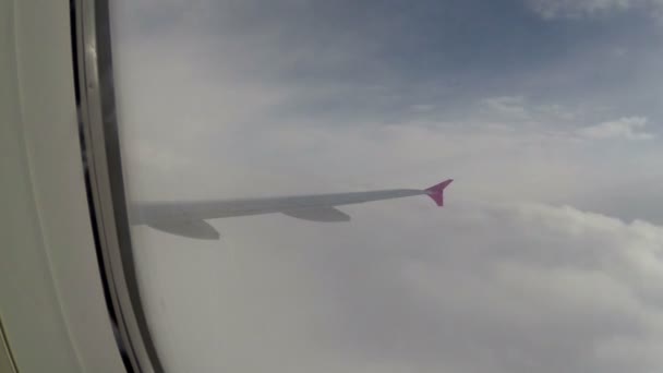 Turbulentes Passagierflugzeug — Stockvideo