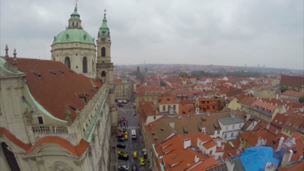 Bunte rote Dächer — Stockvideo